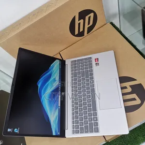New Laptop HP 8GB Intel Core i7 SSD 512GB