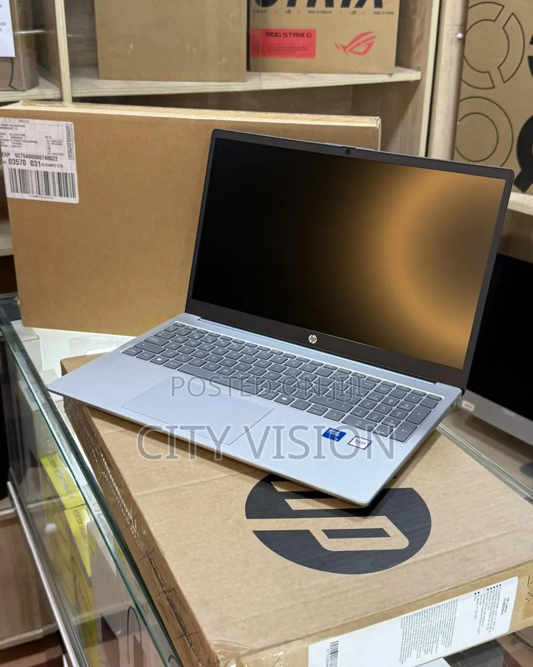 New Laptop HP 16GB Intel Core i7 SSD 512GB