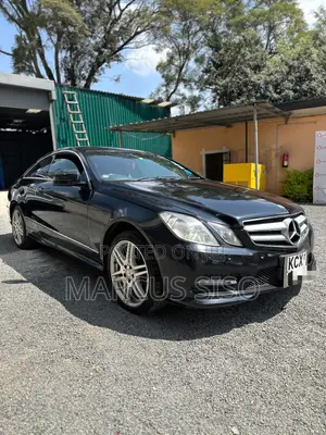 Mercedes-Benz E250 2012 Black