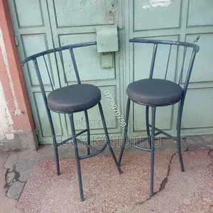 Curved R8 Flat Chairs