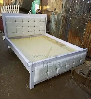 5by6 Mocket Bed White and White Frame