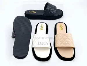 Women’s Trendy Quilted Zara Platform Slide Sandals
