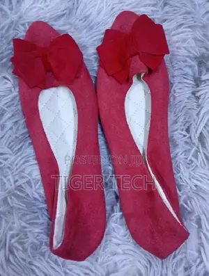 Women's Pointed-Toe Suede Ballet Flats Vibrant Cherry Red -39,40 $ 42