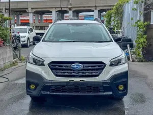Subaru Outback 2023 White