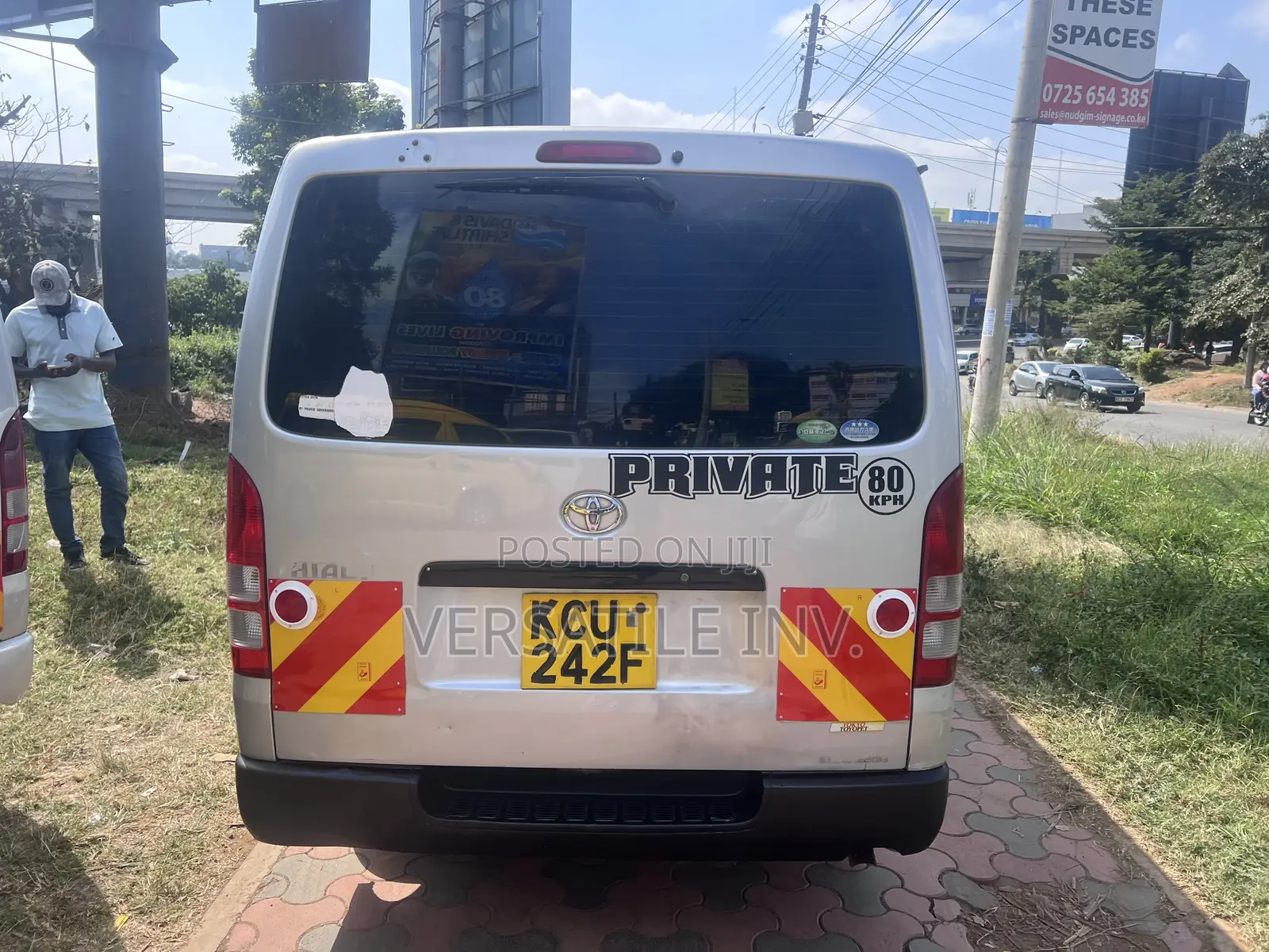 Toyota HiAce 2013 Silver