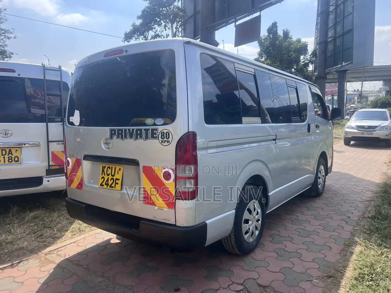 Toyota HiAce 2013 Silver