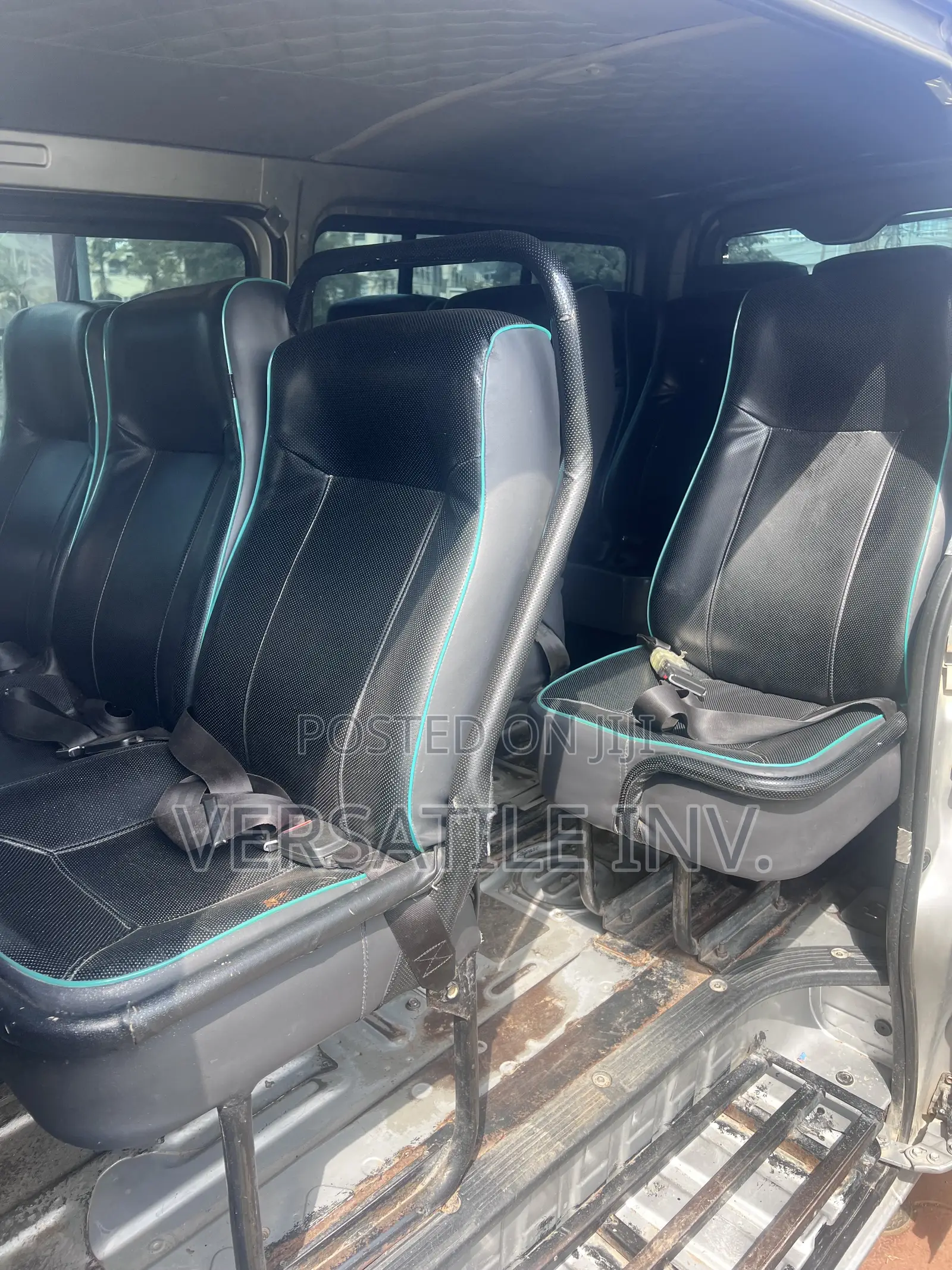 Toyota HiAce 2013 Silver