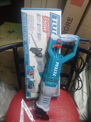 Total 750W Reciprocating Saw