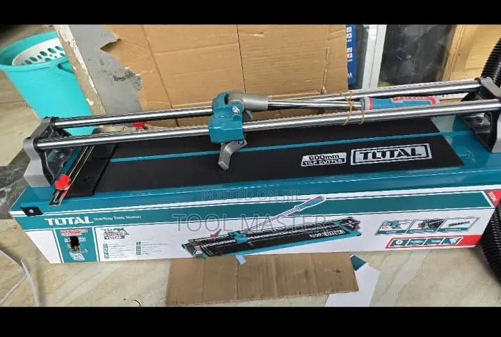 TOTAL 600mm Manual Tile Cutter