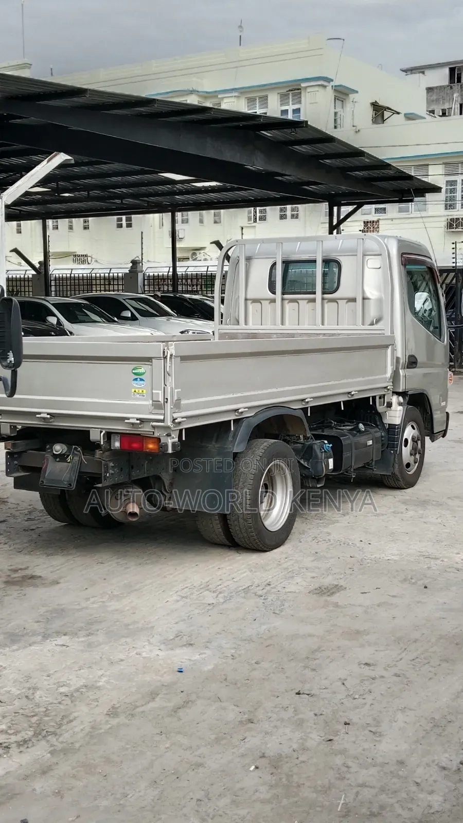 Mitsubishi Fuso Canter 2019 Silver