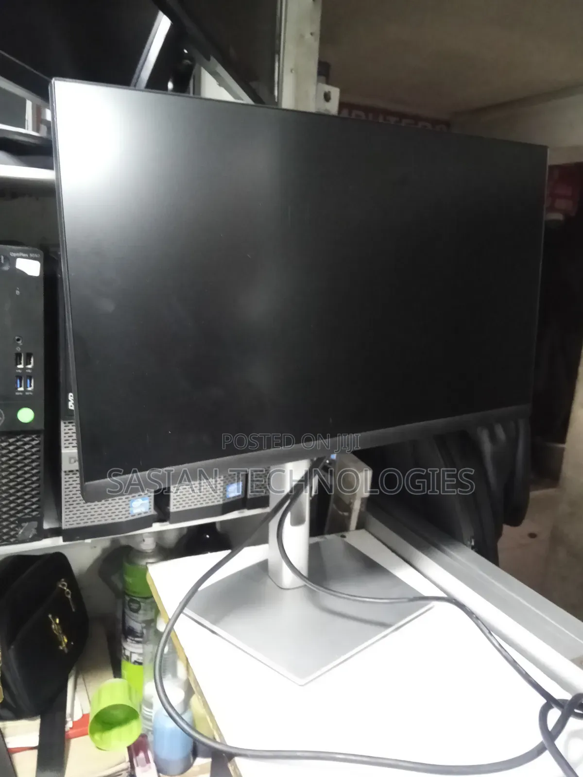 Dell 22Inches Framless Monitor