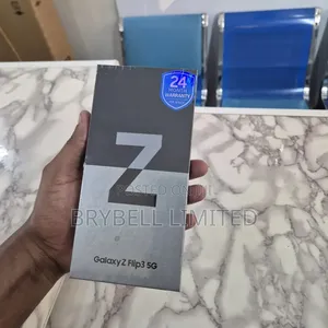 New Samsung Galaxy Z Flip3 5G 256 GB Black