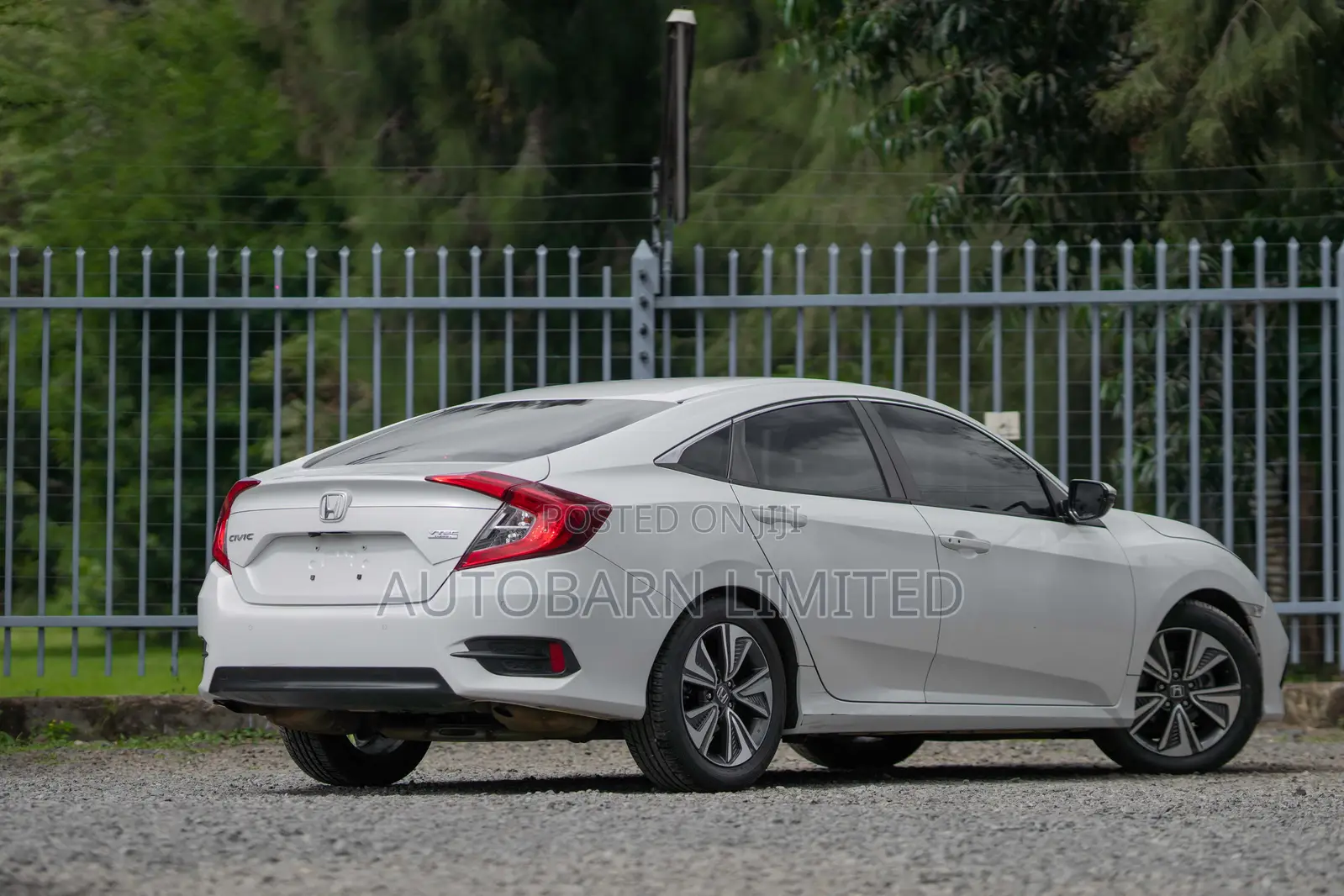 Honda Civic 2019 White