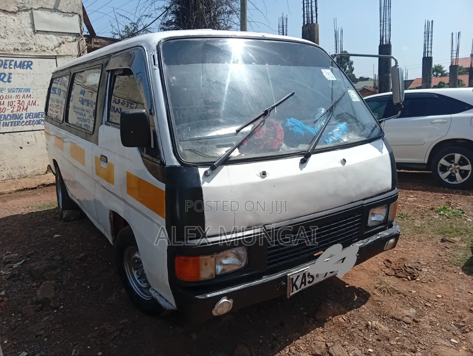 Nissan Caravan (Urvan) 1998 White