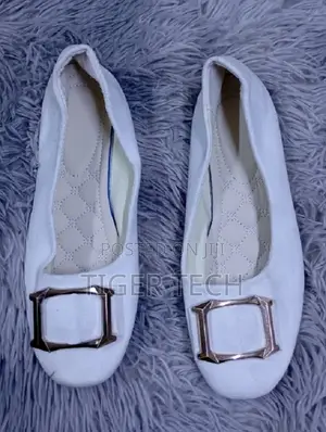White Gold Square Buckle Women's Flat Shoes