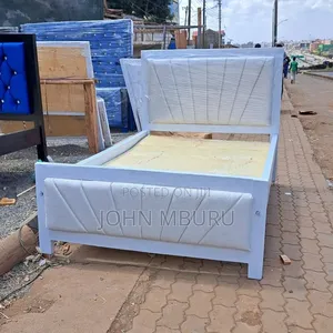 Mocket Bed 5by6 White Frame