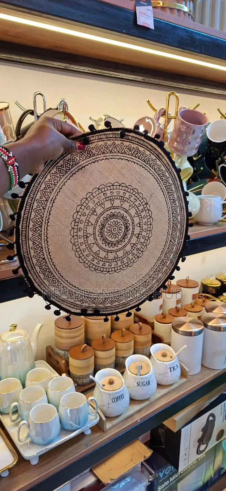 Round Wooven Jute Table mats(el.b