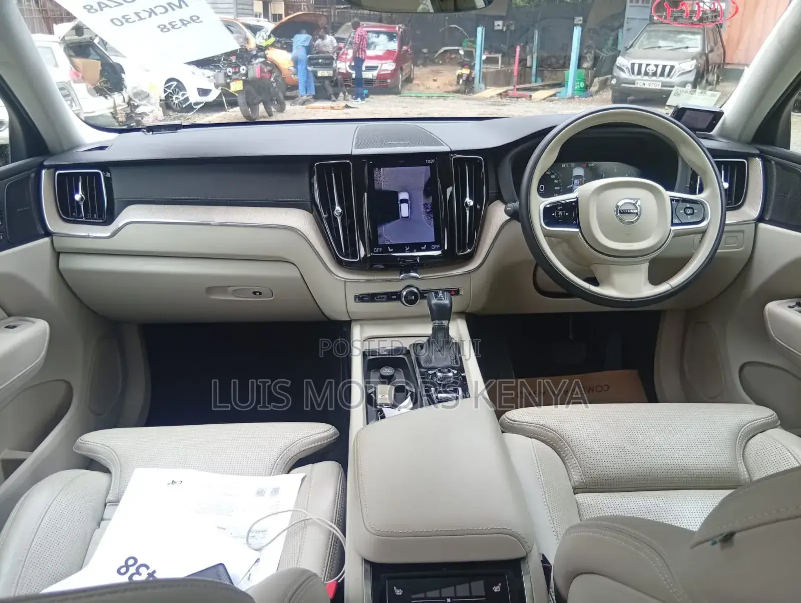 Volvo XC60 2019 Blue
