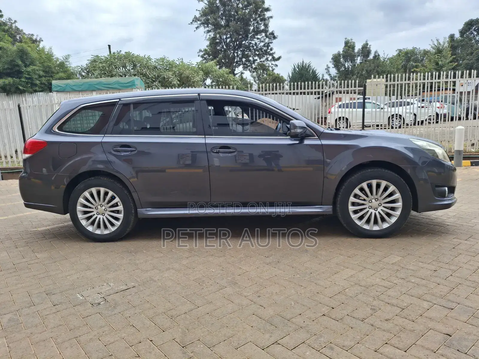 Subaru Legacy 2011 Gray