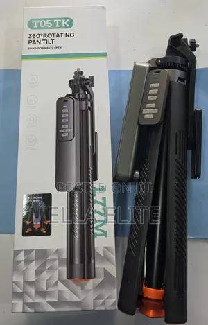 T05 Tripod Stand With a Wireless Bluetooth Remote
