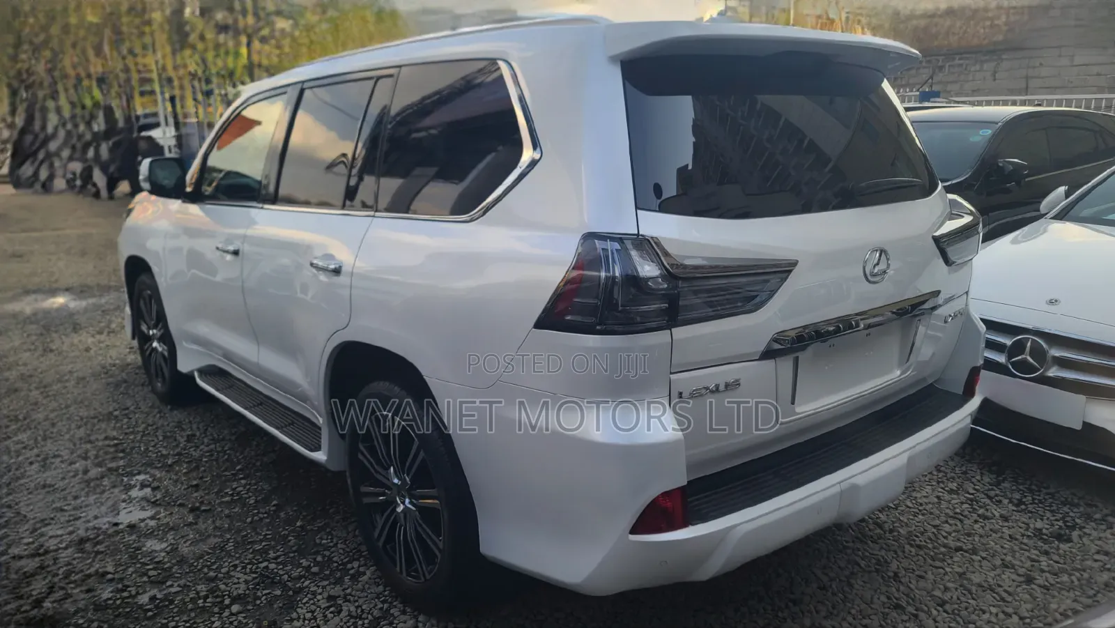 Lexus LX 2020 White