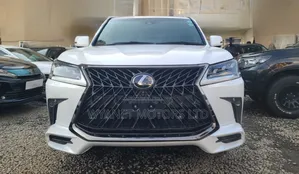 Lexus LX 2020 White
