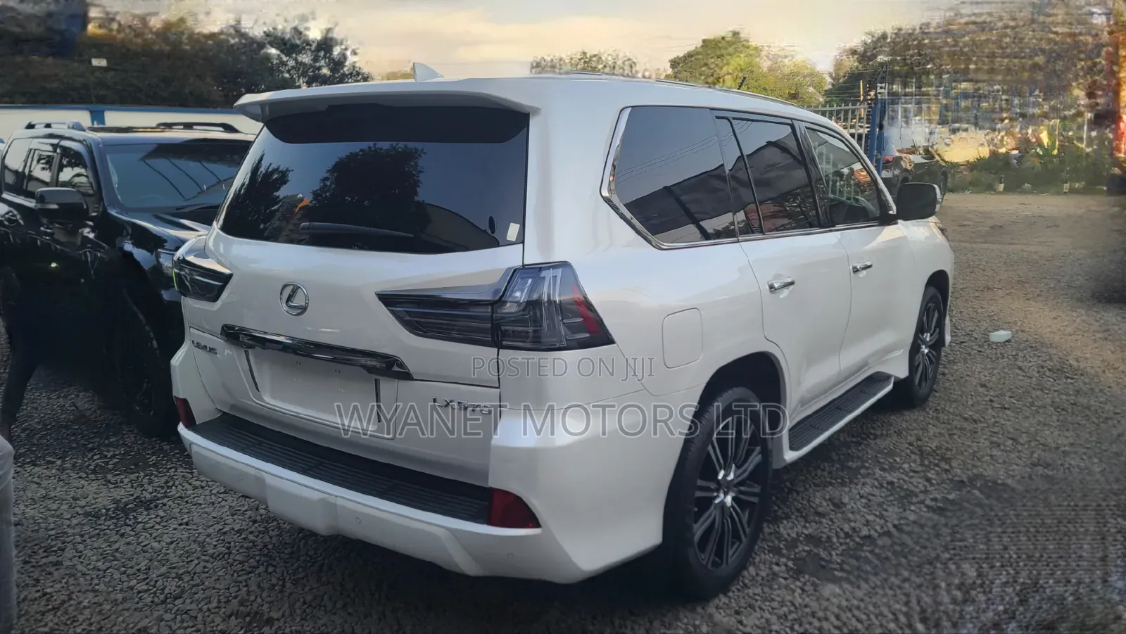 Lexus LX 2020 White