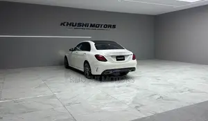 Mercedes-Benz C-Class 2019 Pearl
