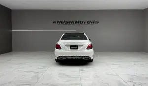 Mercedes-Benz C-Class 2019 Pearl