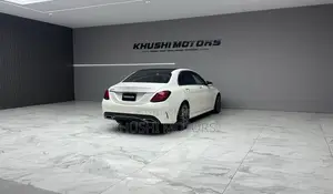 Mercedes-Benz C-Class 2019 Pearl