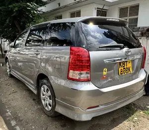 Toyota Wish 2006 Gray