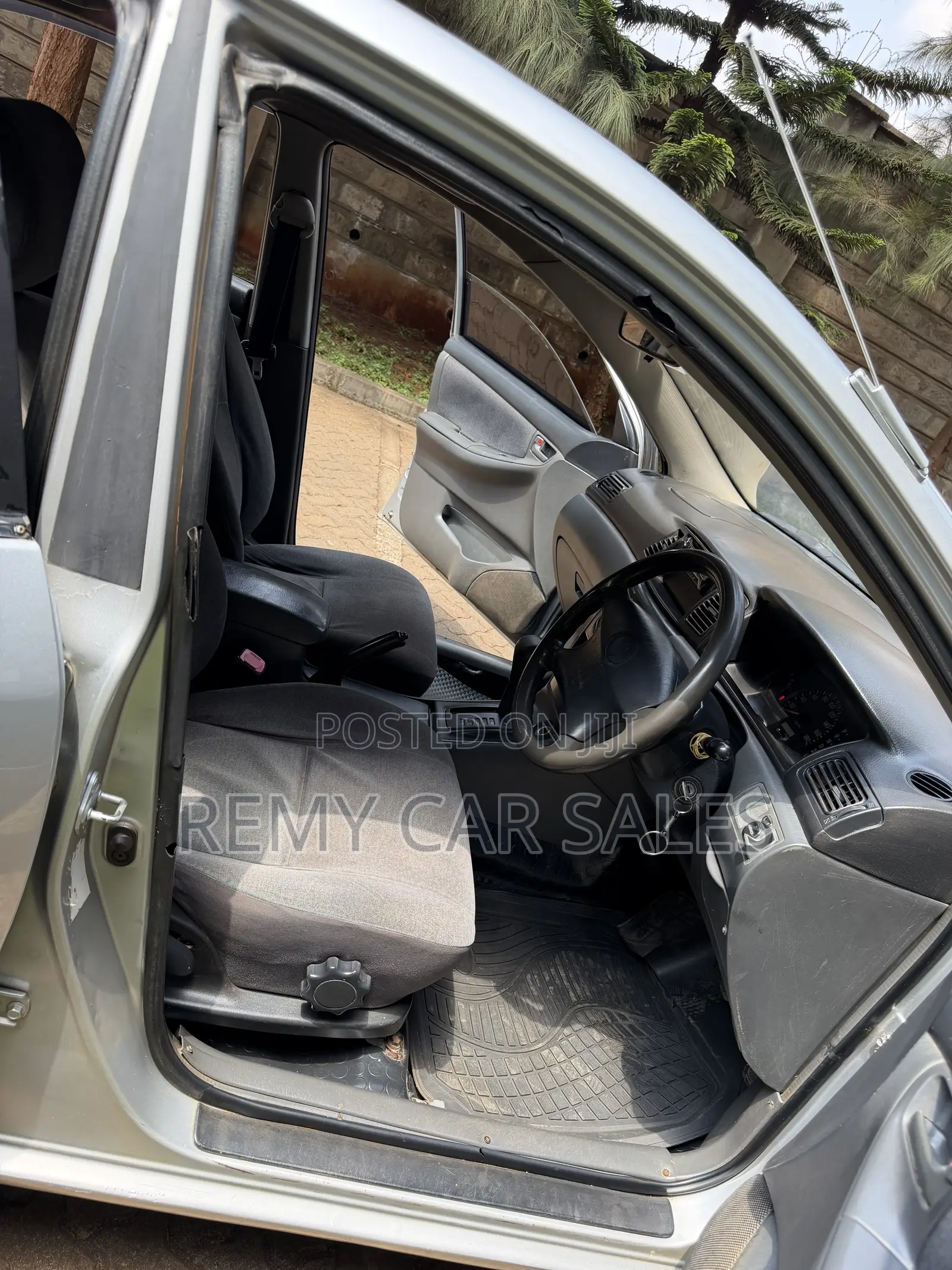 Toyota Corolla 2002 Silver