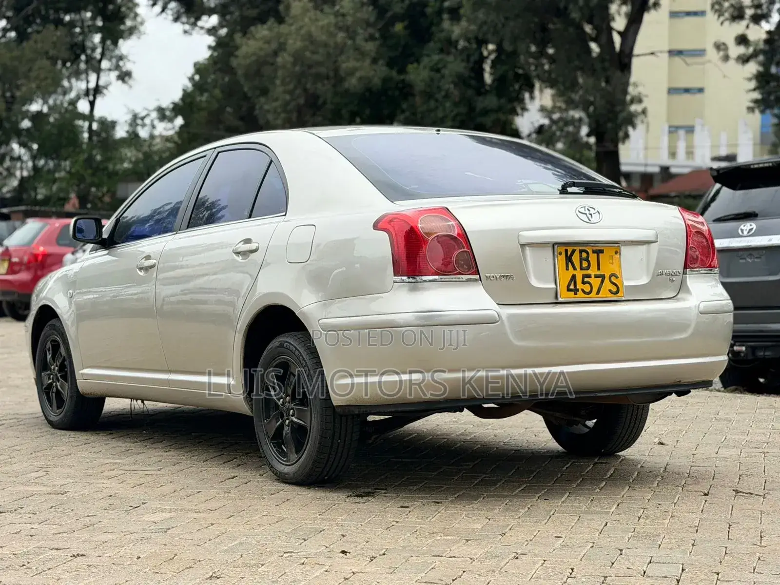 Toyota Avensis 2006 Beige