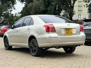 Toyota Avensis 2006 Beige