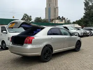 Toyota Avensis 2006 Beige
