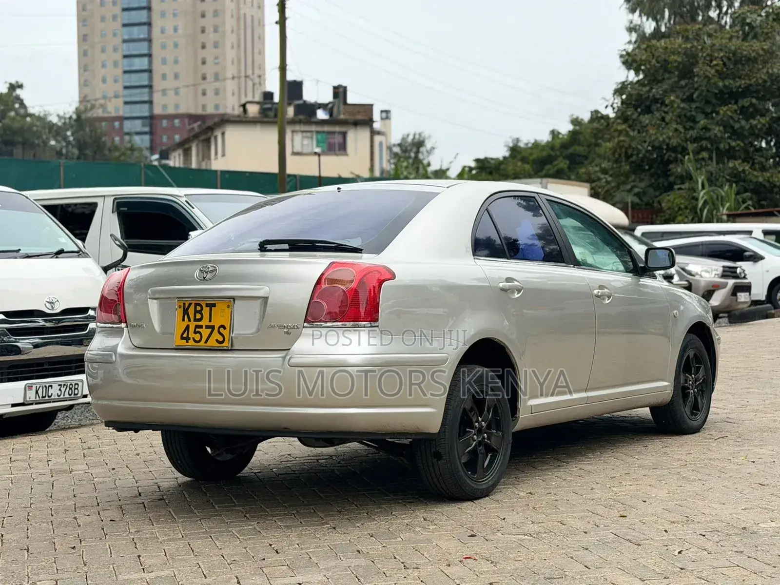 Toyota Avensis 2006 Beige