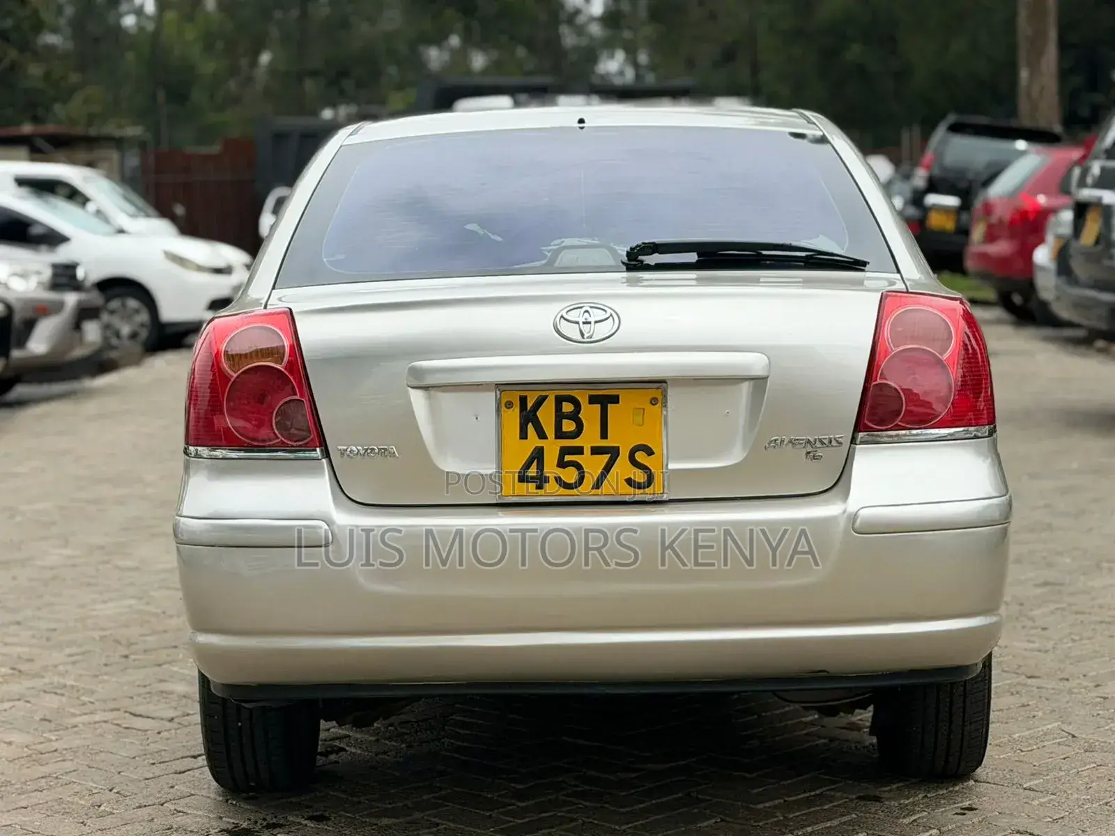 Toyota Avensis 2006 Beige
