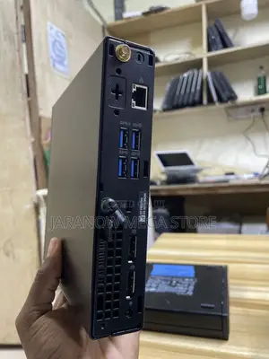 Desktop Computer Dell Optiplex 7090 16GB Intel Core i7 SSD 512GB
