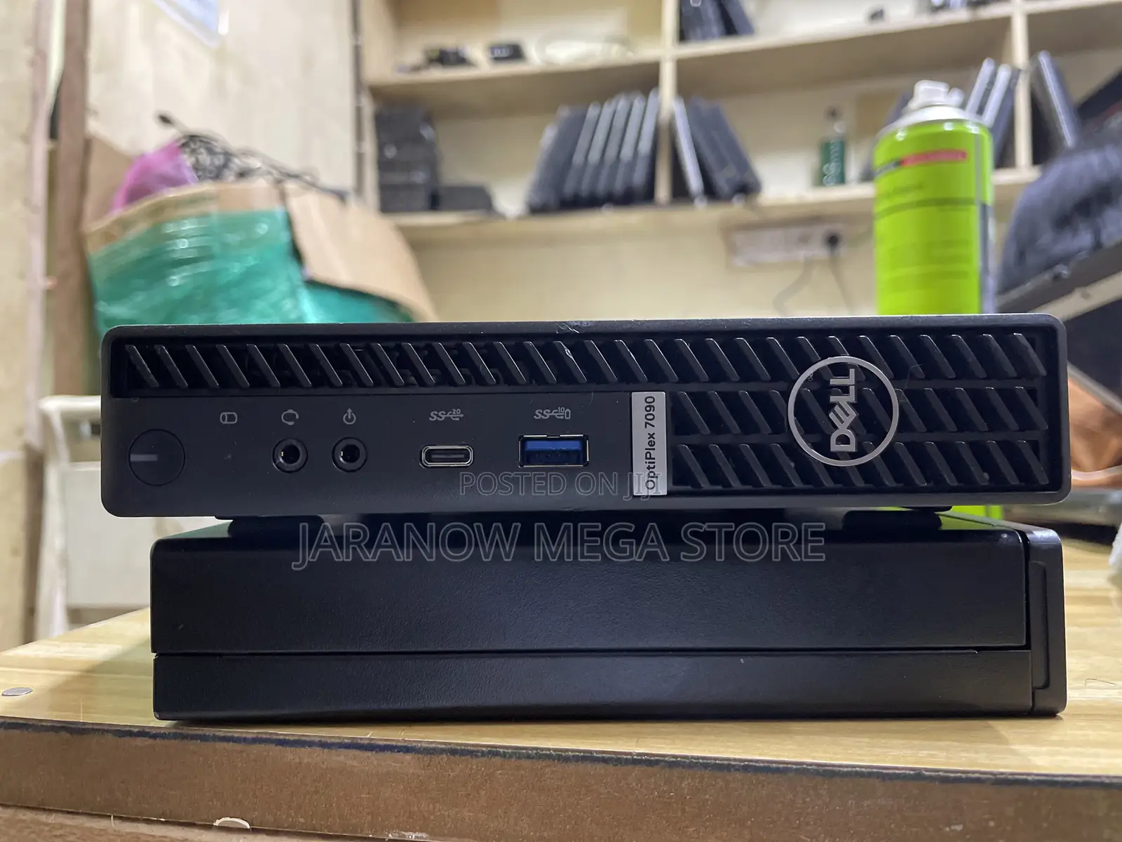 Desktop Computer Dell Optiplex 7090 16GB Intel Core i7 SSD 512GB