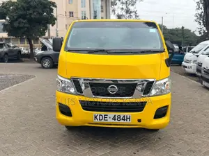 Nissan Caravan 2013 Yellow