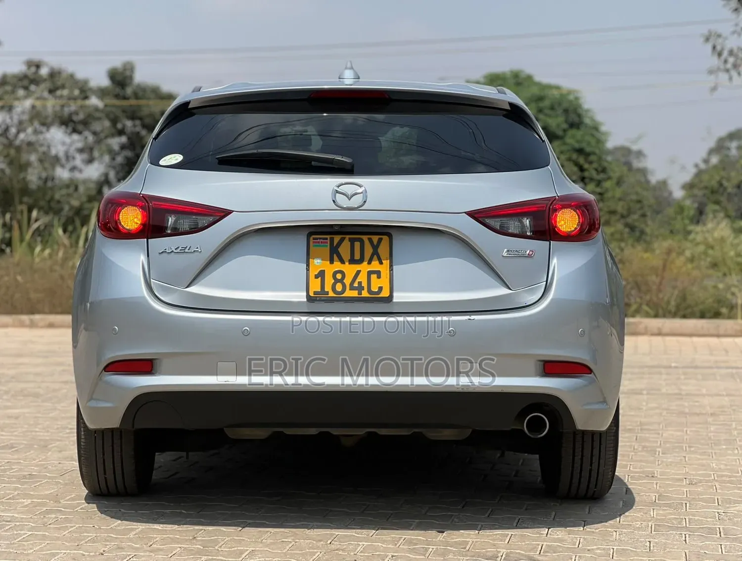 Mazda Axela 2018 Silver