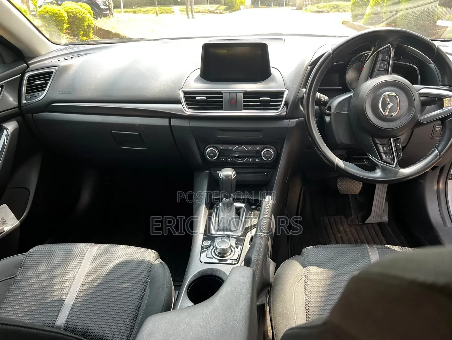 Mazda Axela 2018 Silver