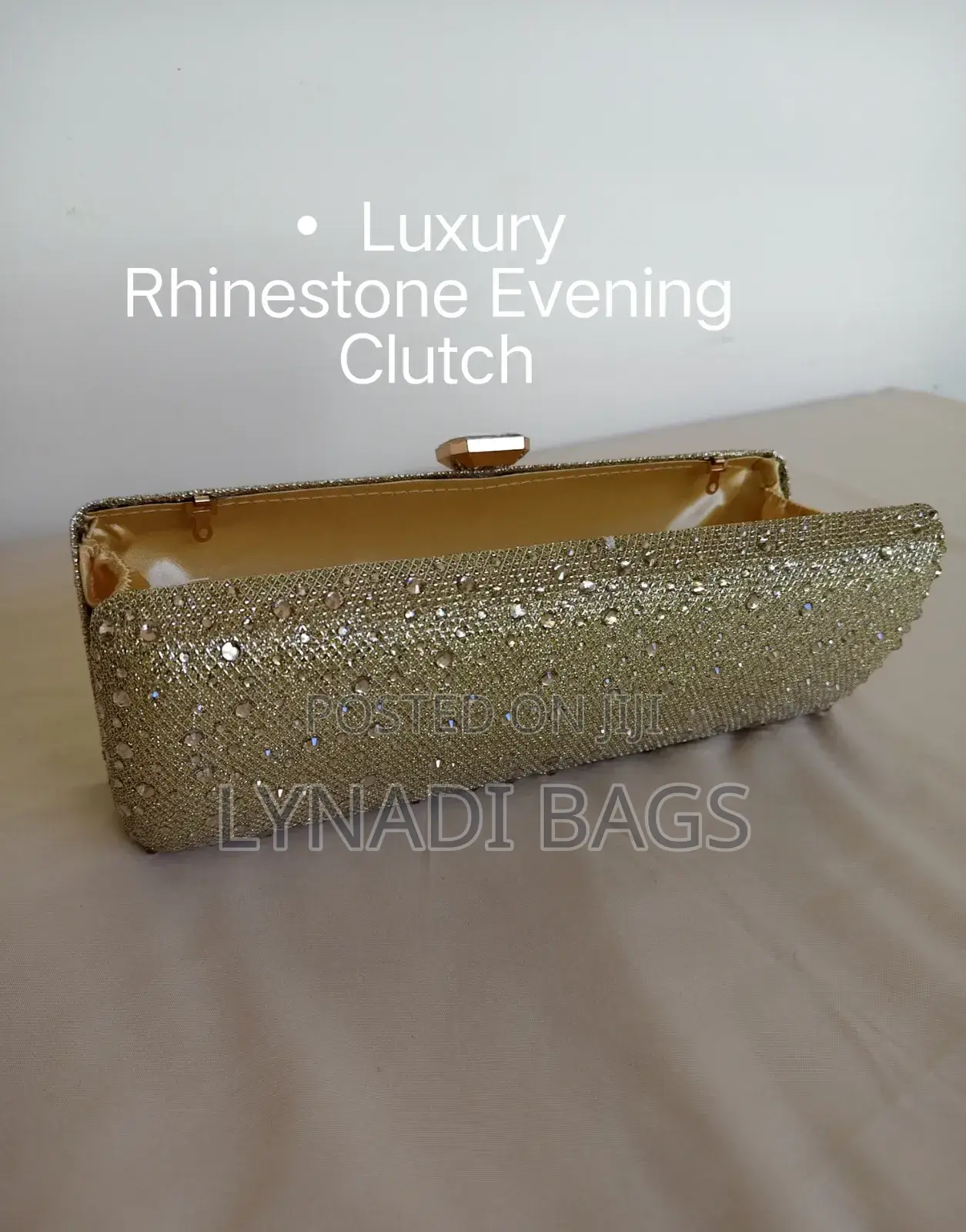 • Luxury Rhinestone Evening Clutch