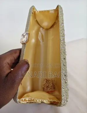 • Luxury Rhinestone Evening Clutch
