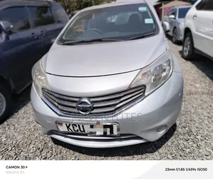 Nissan Note 2012 Silver