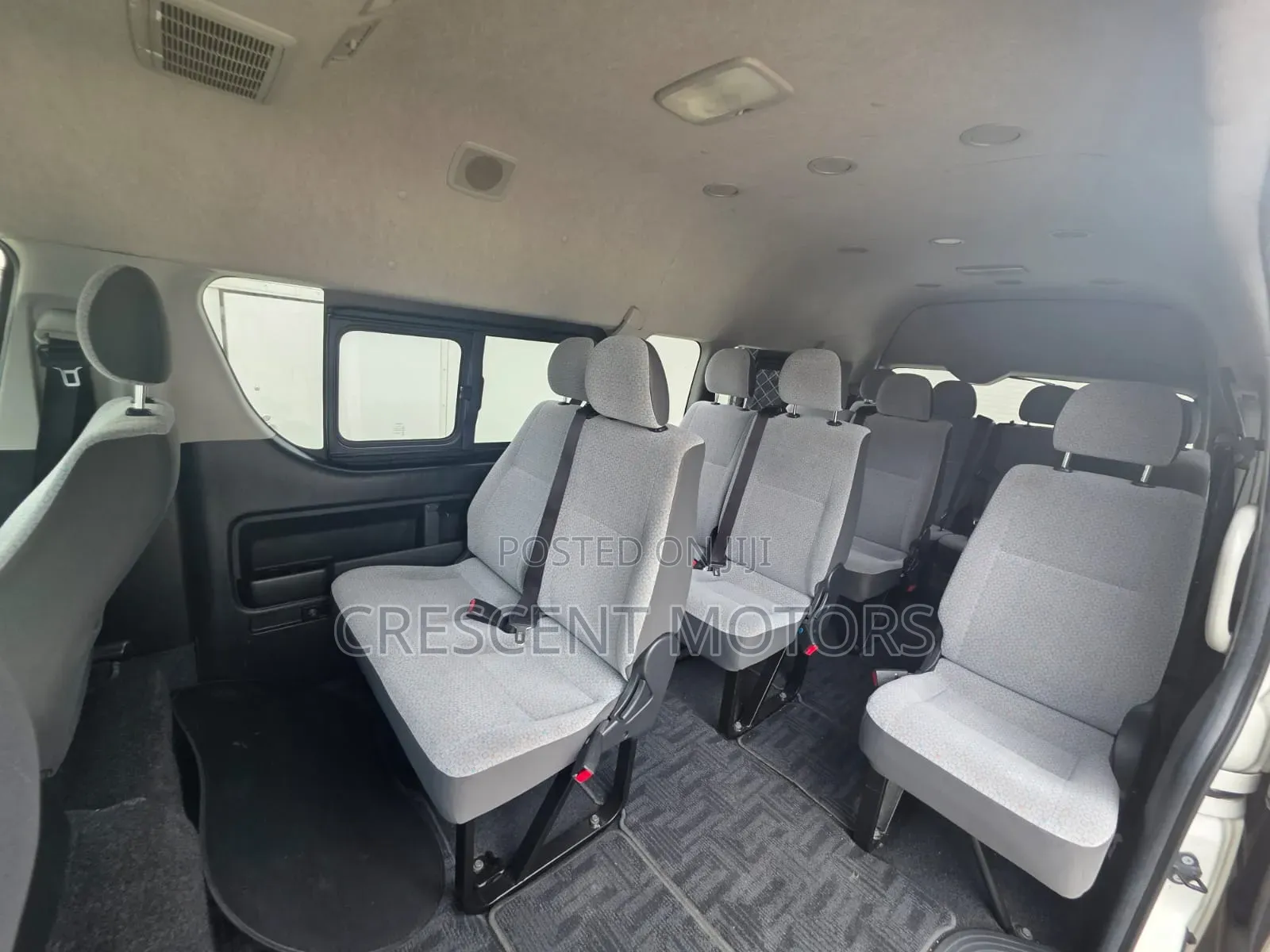 Toyota HiAce 2019 White