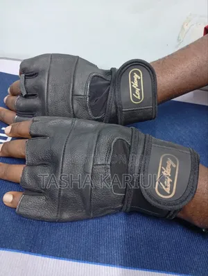 Gym Gloves Available in Different Sizes