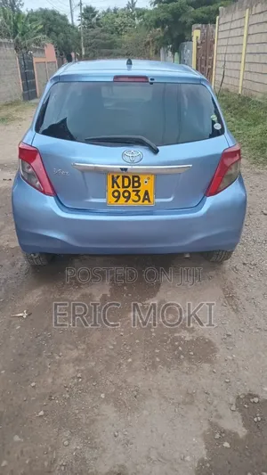 Toyota Vitz 2013 Blue