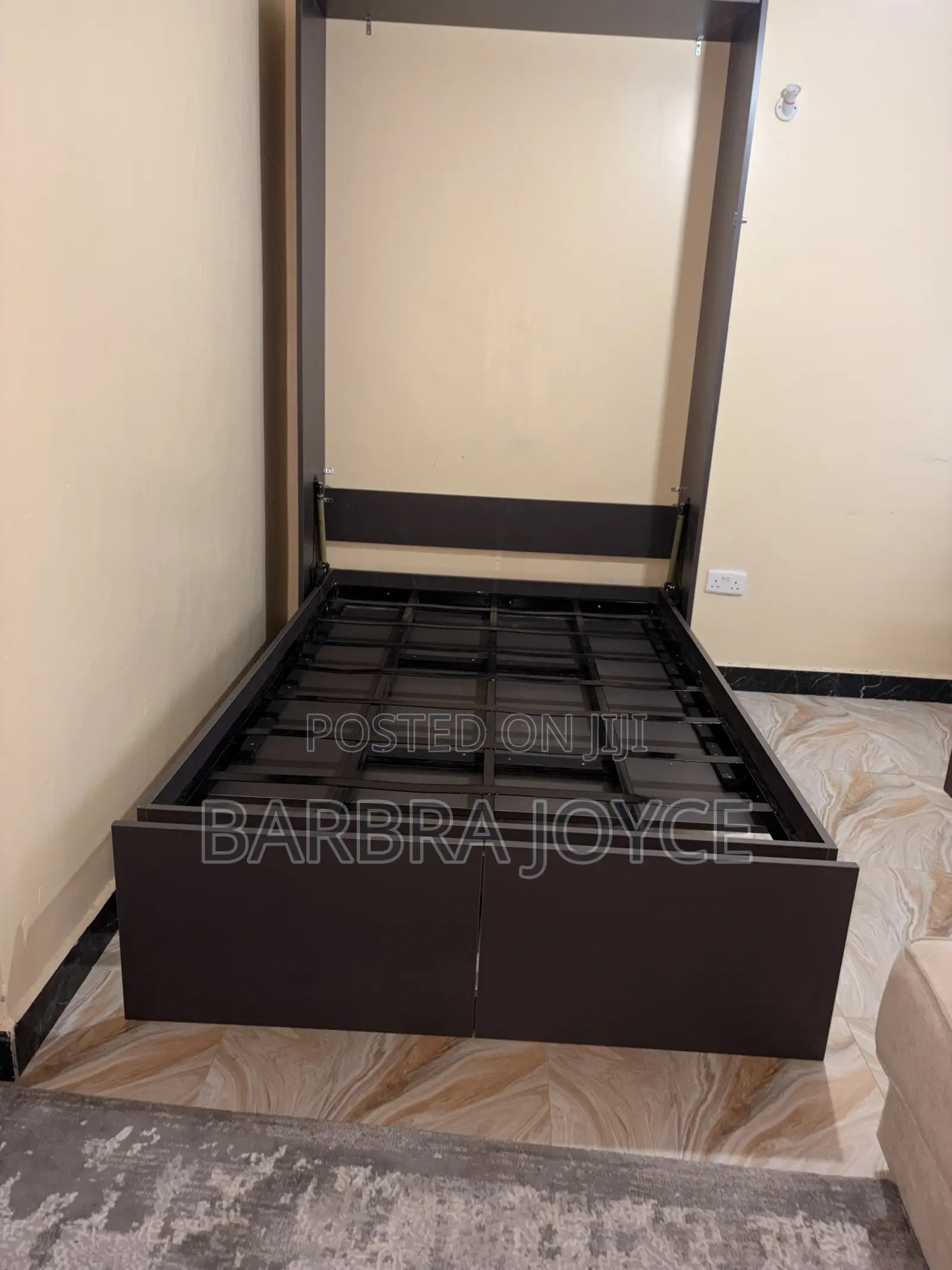 Foldable Murphy Bed