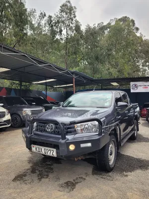 Toyota Hilux 2021 Gray